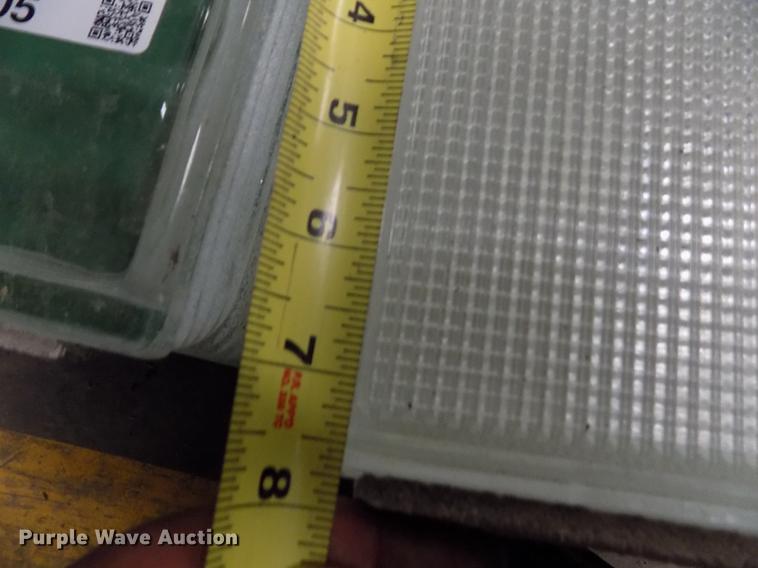 image for item FG9405 Approximately 189 glass blocks