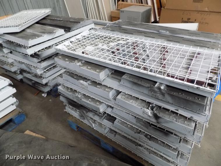 image for item FG9406 Approximately 41 fluorescent light fixtures