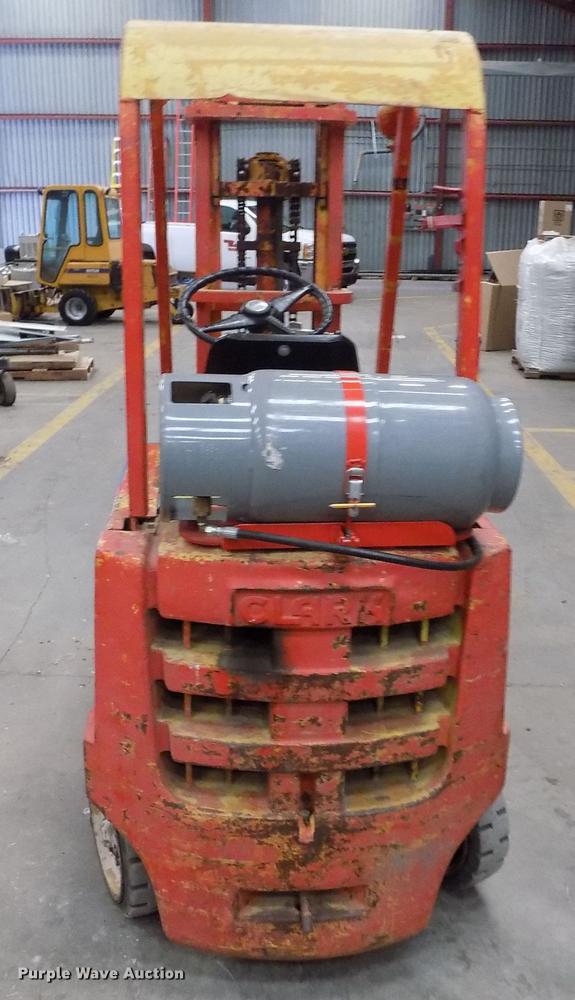image for item FG9407 1965 Clark CF40B forklift