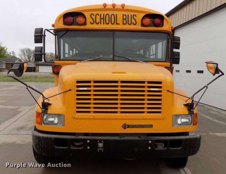 image for item FG9409 1997 International 3800 school bus