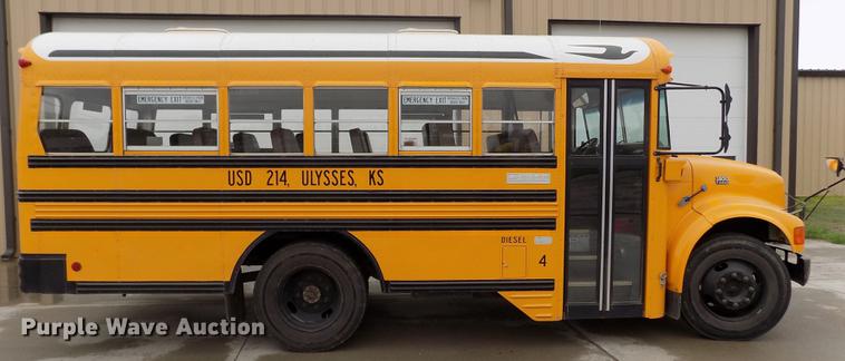 image for item FG9409 1997 International 3800 school bus