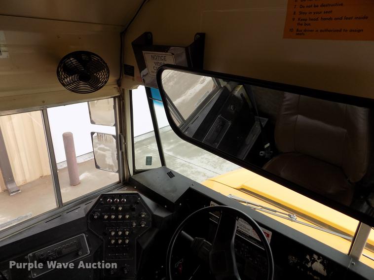 image for item FG9409 1997 International 3800 school bus