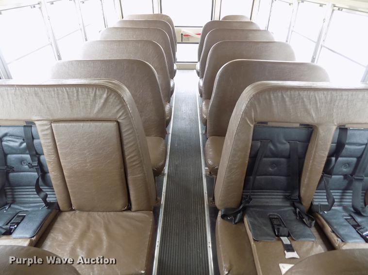 image for item FG9409 1997 International 3800 school bus