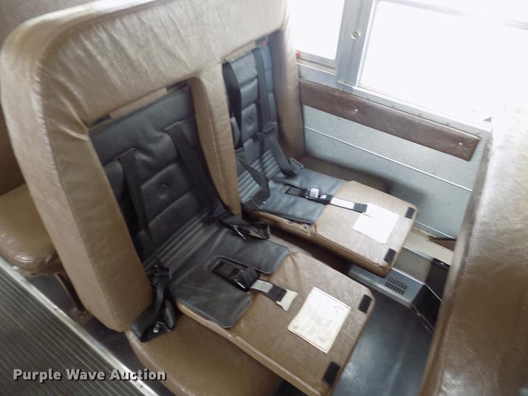 image for item FG9409 1997 International 3800 school bus