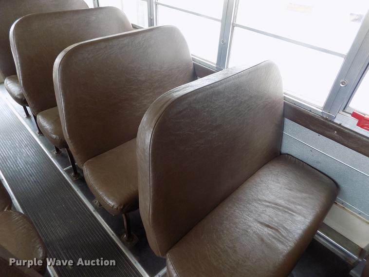 image for item FG9409 1997 International 3800 school bus