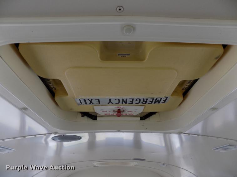 image for item FG9409 1997 International 3800 school bus