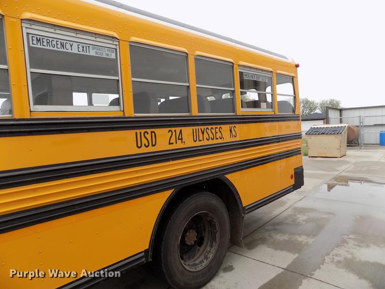 image for item FG9409 1997 International 3800 school bus