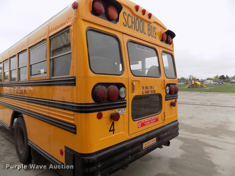 image for item FG9409 1997 International 3800 school bus