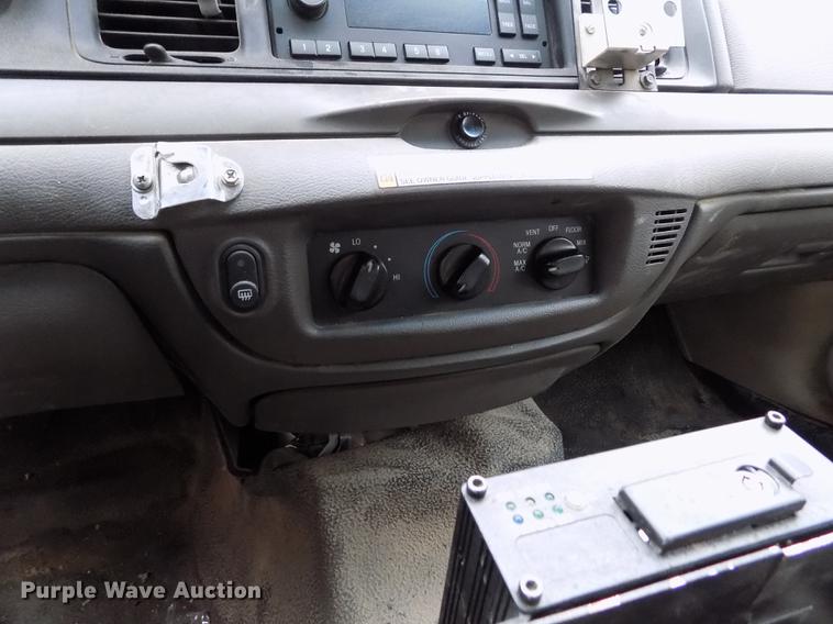 image for item FG9410 2011 Ford Crown Victoria Police Interceptor