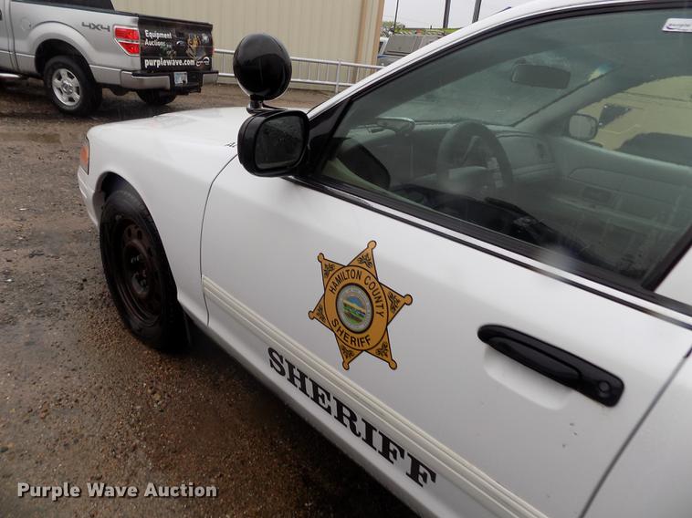 image for item FG9410 2011 Ford Crown Victoria Police Interceptor