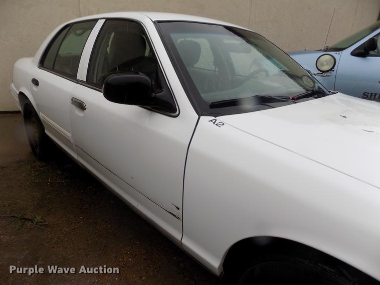 image for item FG9410 2011 Ford Crown Victoria Police Interceptor