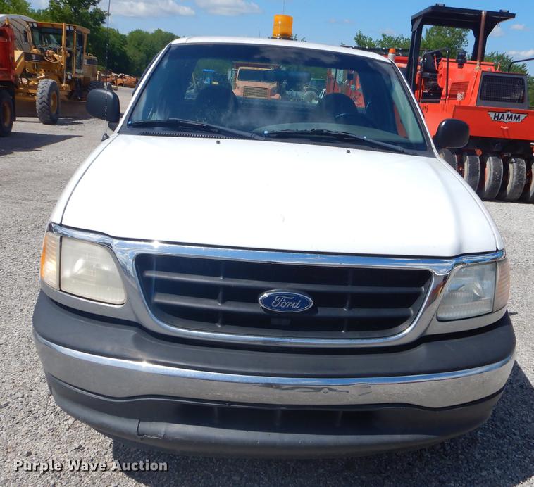 image for item FH9398 1999 Ford F150 XL pickup truck