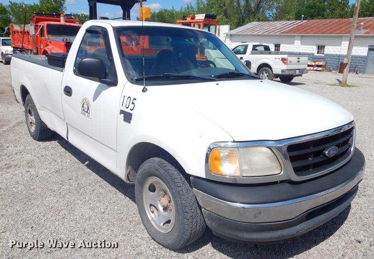 image for item FH9398 1999 Ford F150 XL pickup truck