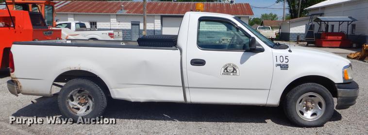 image for item FH9398 1999 Ford F150 XL pickup truck