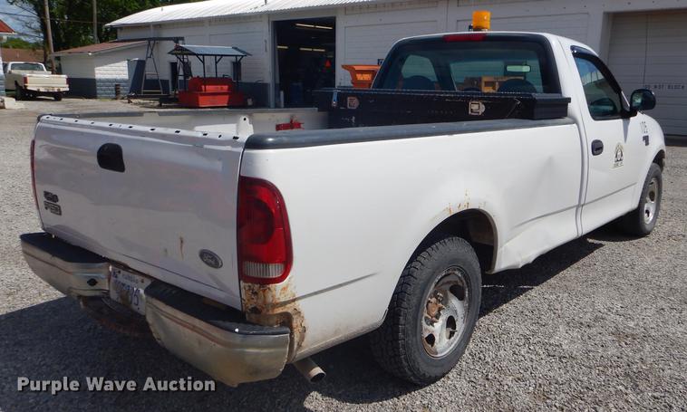 image for item FH9398 1999 Ford F150 XL pickup truck