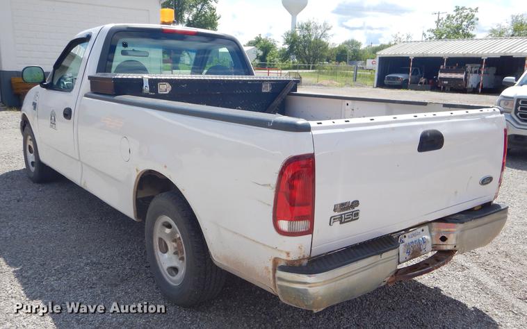 image for item FH9398 1999 Ford F150 XL pickup truck