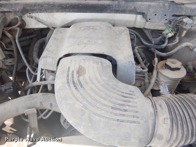 image for item FH9398 1999 Ford F150 XL pickup truck