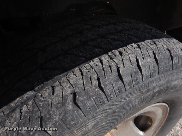 image for item FH9398 1999 Ford F150 XL pickup truck