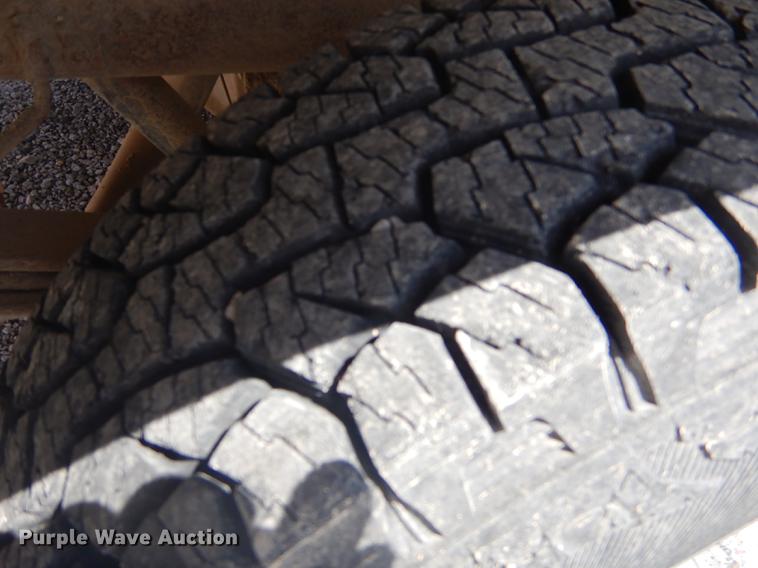 image for item FH9398 1999 Ford F150 XL pickup truck