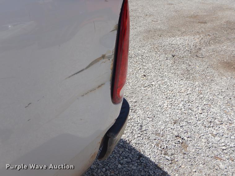 image for item FH9398 1999 Ford F150 XL pickup truck