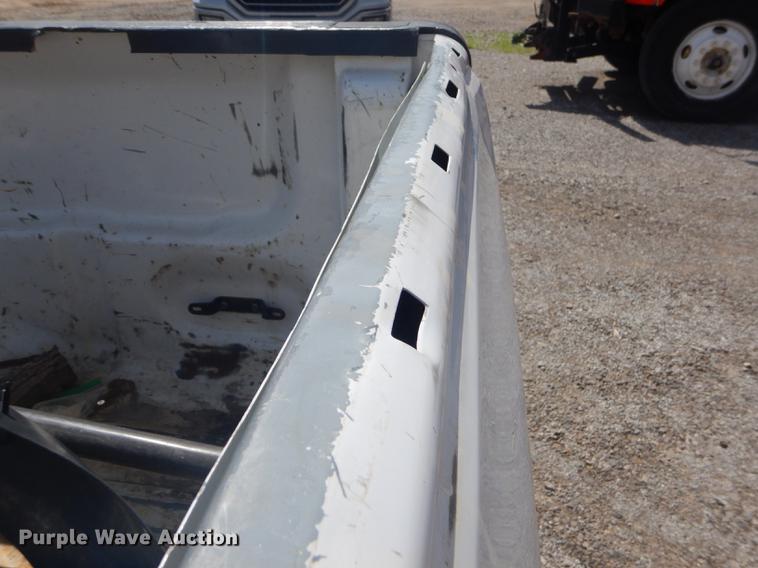 image for item FH9398 1999 Ford F150 XL pickup truck