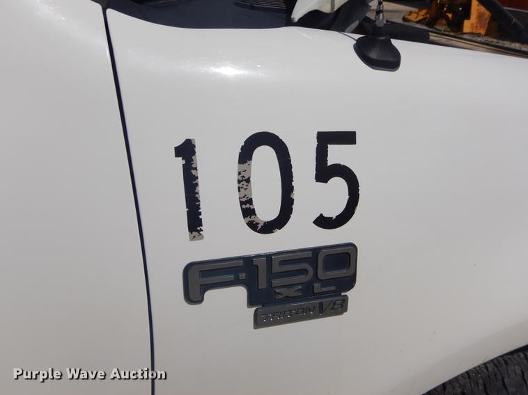 image for item FH9398 1999 Ford F150 XL pickup truck