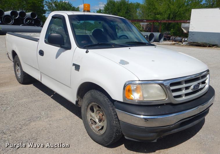 image for item FH9399 1999 Ford F150 XL pickup truck