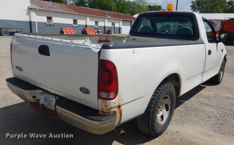 image for item FH9399 1999 Ford F150 XL pickup truck
