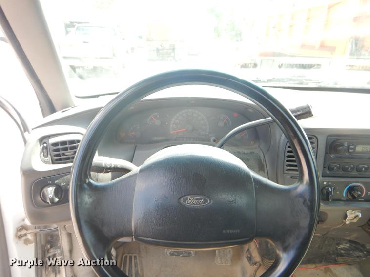 image for item FH9399 1999 Ford F150 XL pickup truck