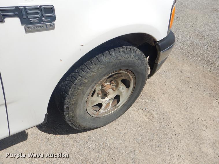 image for item FH9399 1999 Ford F150 XL pickup truck