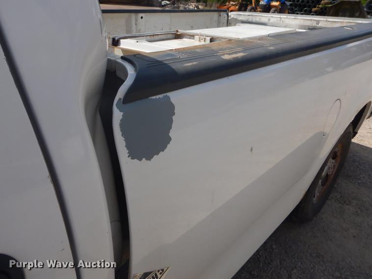 image for item FH9399 1999 Ford F150 XL pickup truck