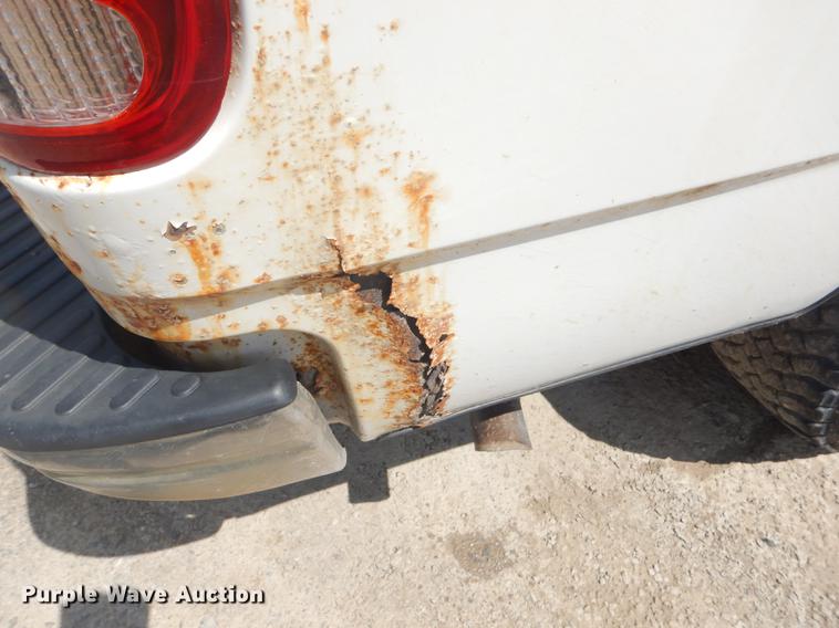 image for item FH9399 1999 Ford F150 XL pickup truck