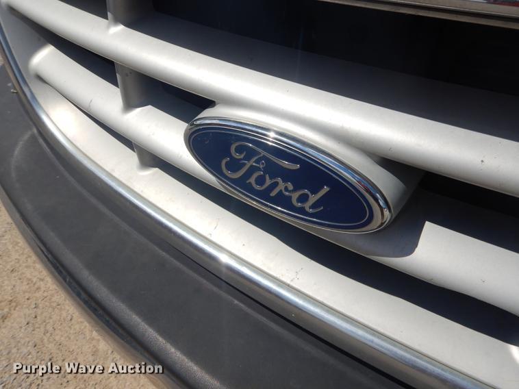 image for item FH9399 1999 Ford F150 XL pickup truck