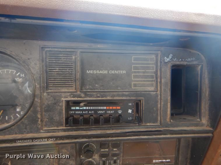 image for item FH9401 1992 Dodge D150 pickup truck