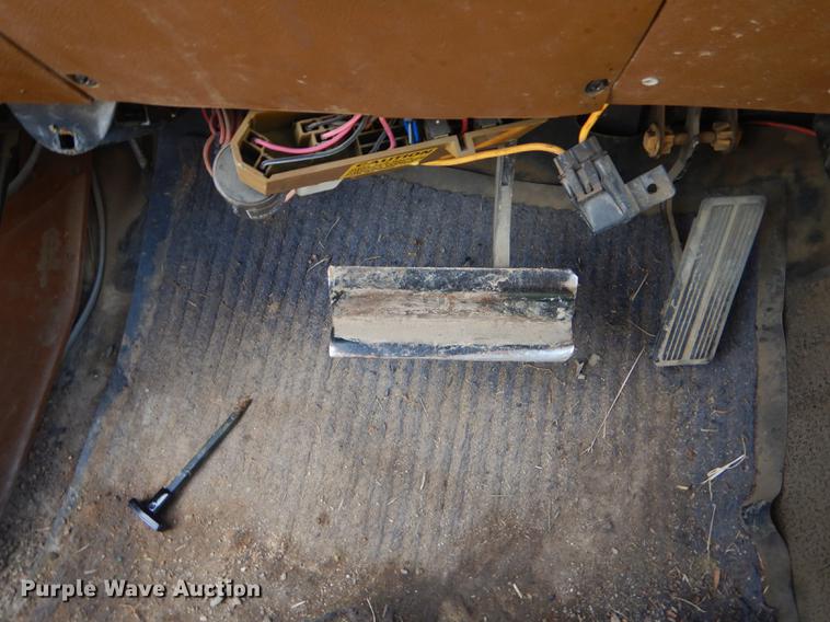 image for item FH9401 1992 Dodge D150 pickup truck