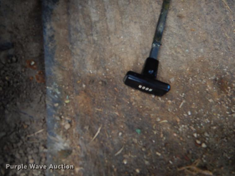 image for item FH9401 1992 Dodge D150 pickup truck