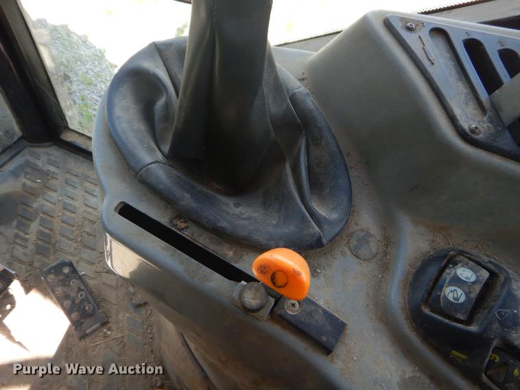 image for item FH9404 AGCO LT85 MFWD tractor