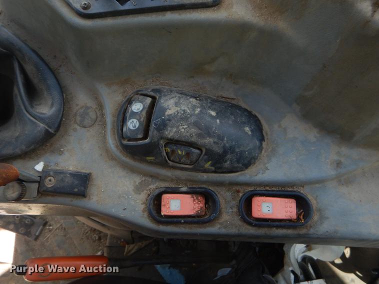 image for item FH9404 AGCO LT85 MFWD tractor