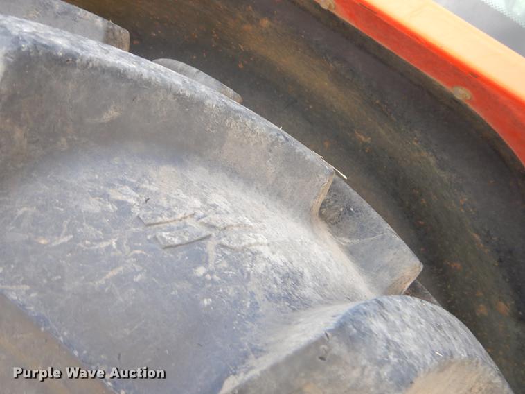 image for item FH9404 AGCO LT85 MFWD tractor