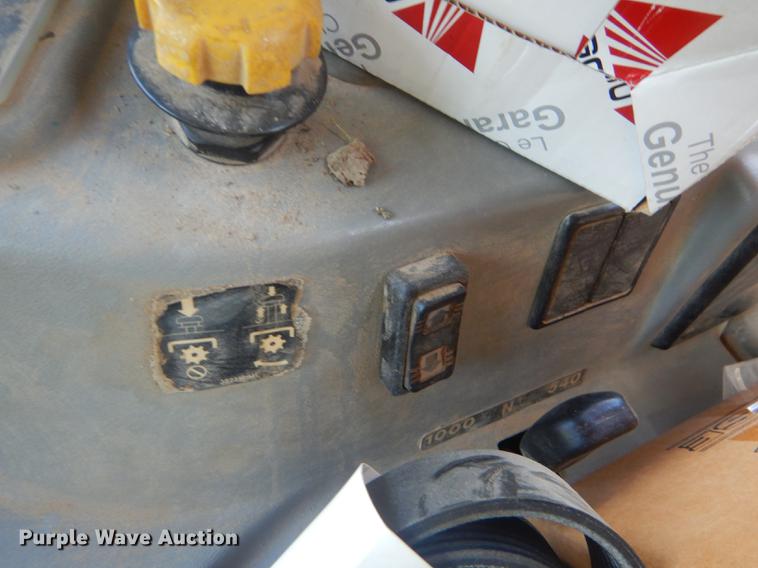 image for item FH9405 AGCO LT85 MFWD tractor