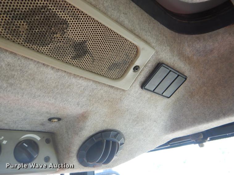 image for item FH9405 AGCO LT85 MFWD tractor