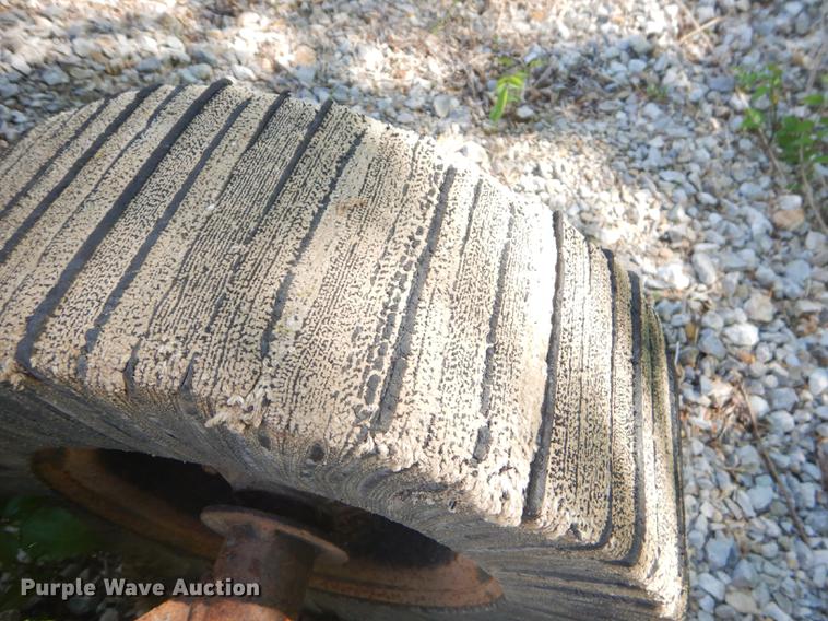 image for item FH9407 (2) Schulte XH100 rotary mowers