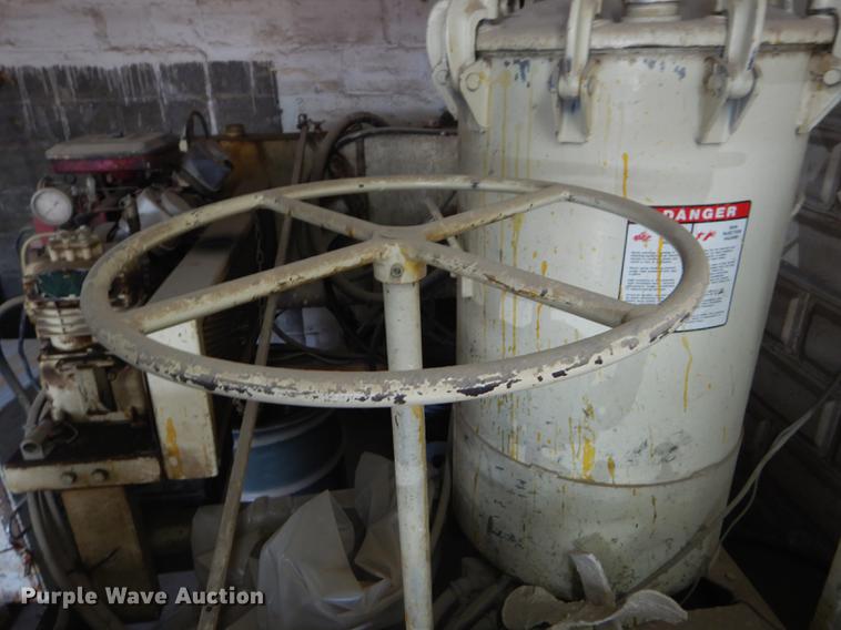 image for item FH9408 Ez Liner AL120 paint striper