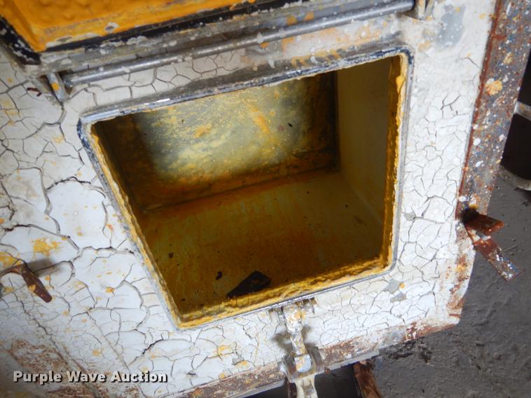 image for item FH9408 Ez Liner AL120 paint striper