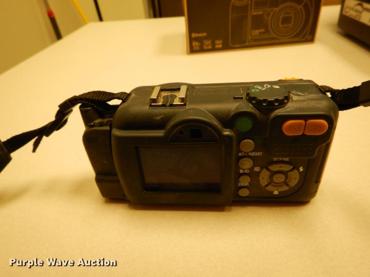 image for item FI9574 Ricoh Caplio 500SE digital camera