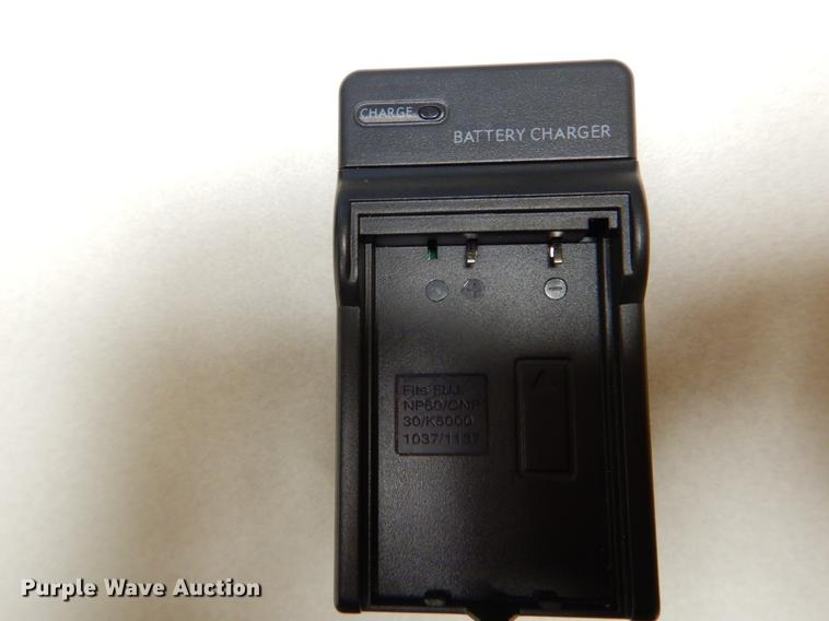 image for item FI9574 Ricoh Caplio 500SE digital camera