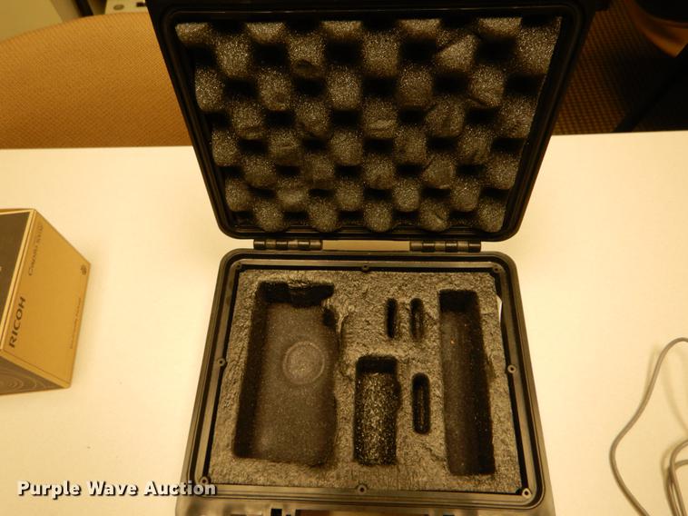 image for item FI9574 Ricoh Caplio 500SE digital camera