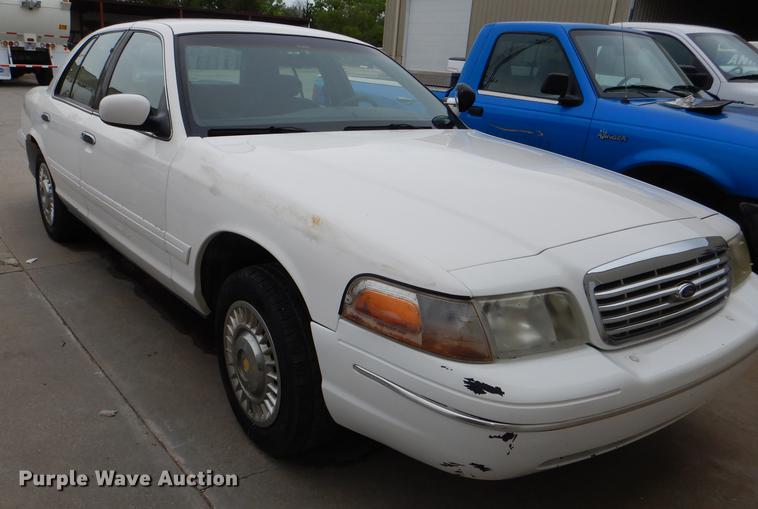 image for item FK9200 1999 Ford Crown Victoria Police Interceptor