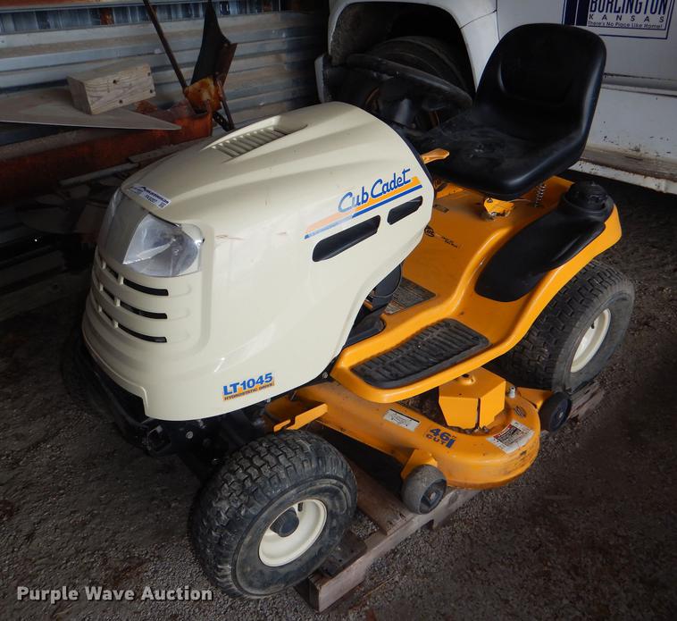image for item FK9207 2006 Cub Cadet LTN45 lawn mower