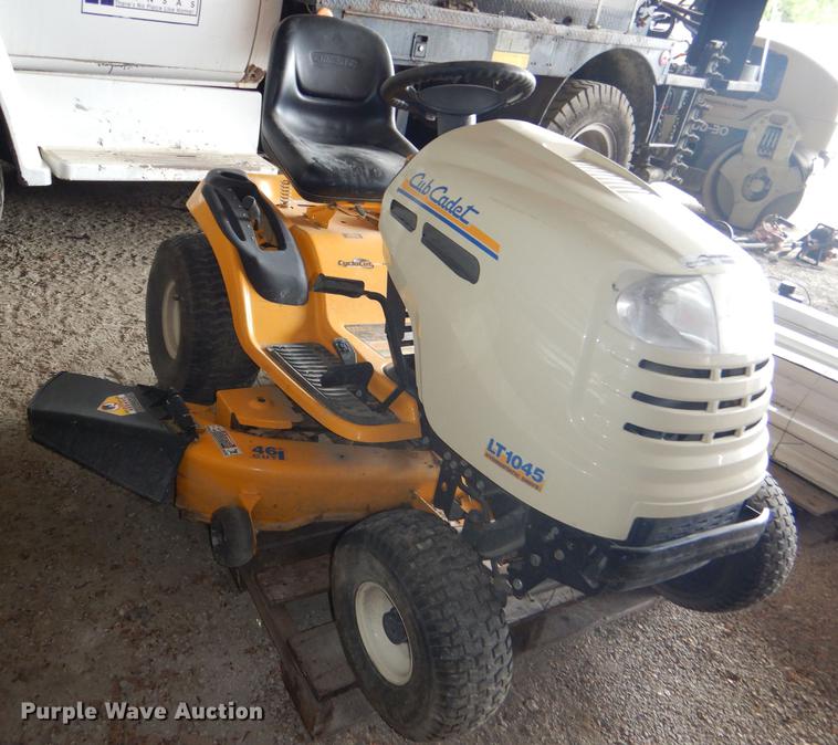 image for item FK9207 2006 Cub Cadet LTN45 lawn mower